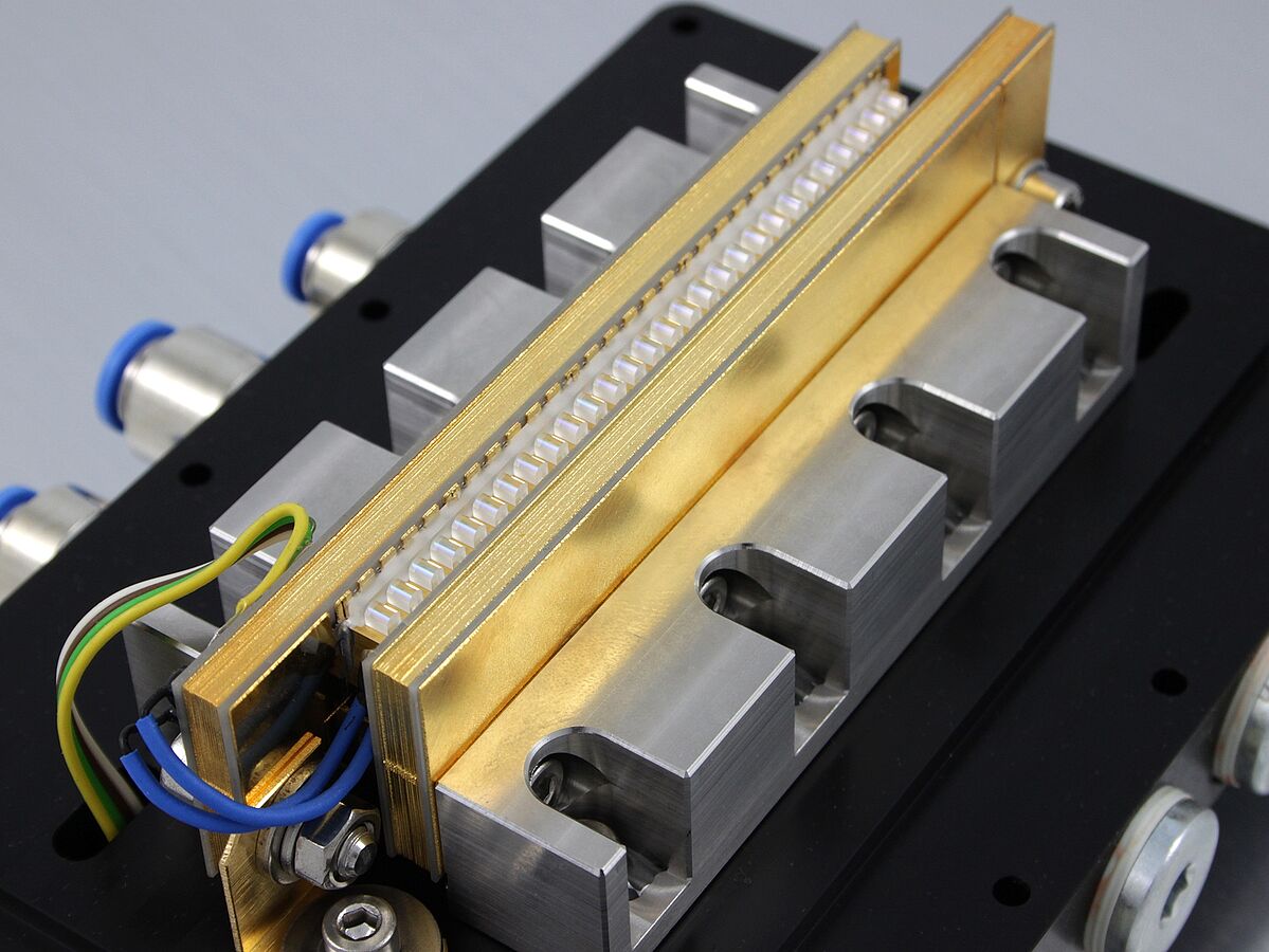 Effizient und robust: Hochleistungs-Pumplasermodul mit Faserkopplung