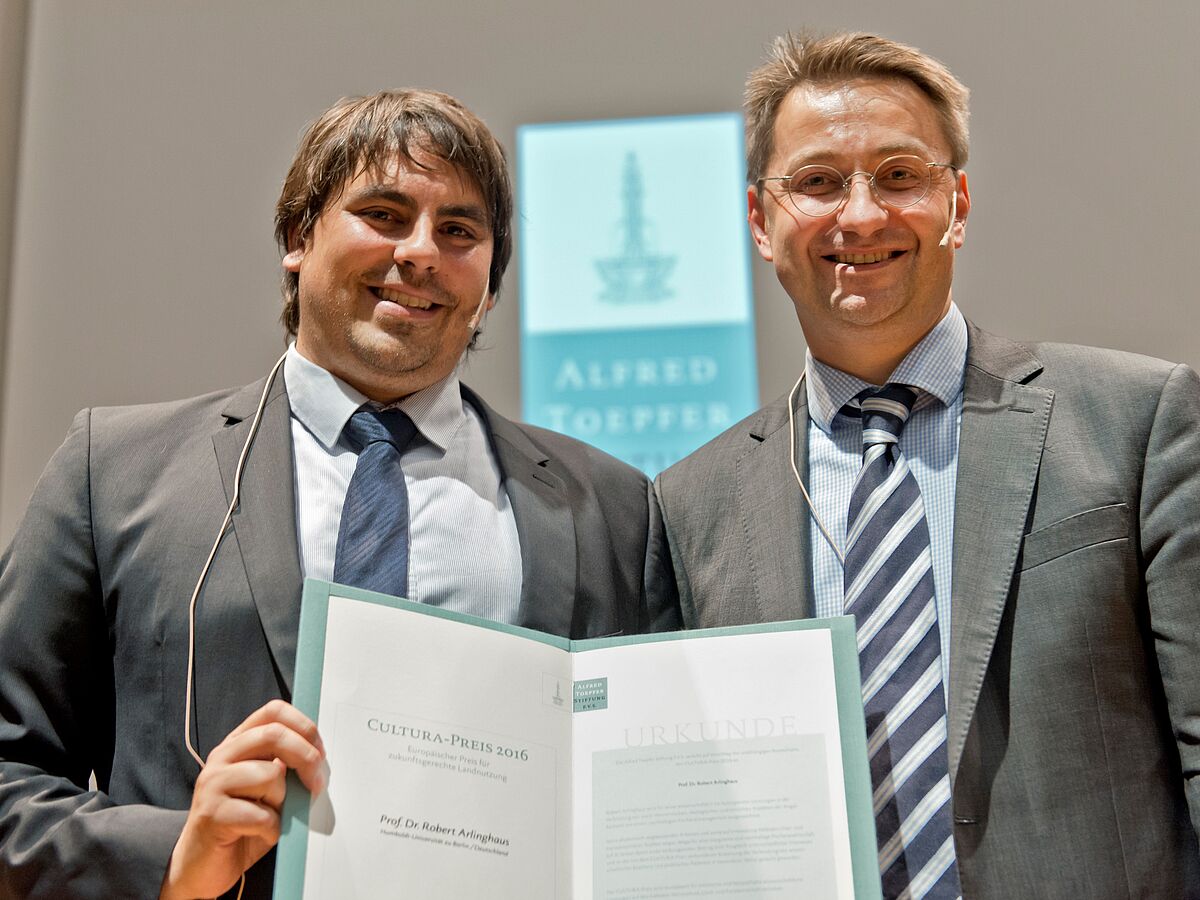Wissenschaft mit Haken
