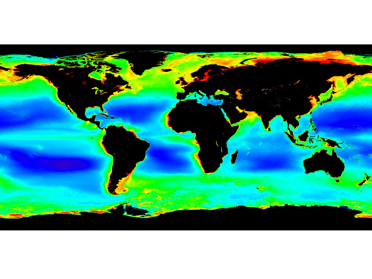 In times of climate change: What a lake’s colour can tell about its condition