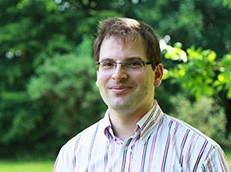 Grenzgänger zwischen Physik und Biologie: Adam Lange leitet eine neue Abteilung am FMP