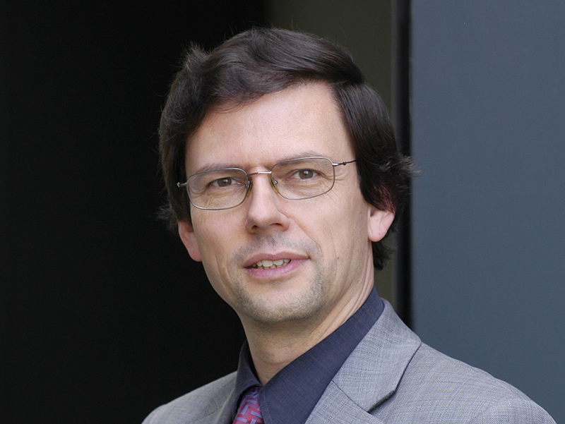 Wolfgang Heinrich erneut Präsident der European Microwave Association